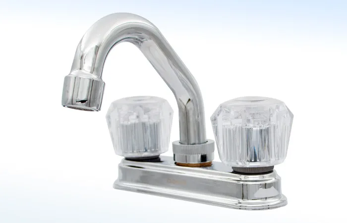 Mezcladora para Lavabo 4” Cierre de Compresión 24-CL