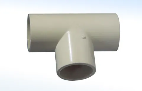 Conexión TEE de CPVC C-03 